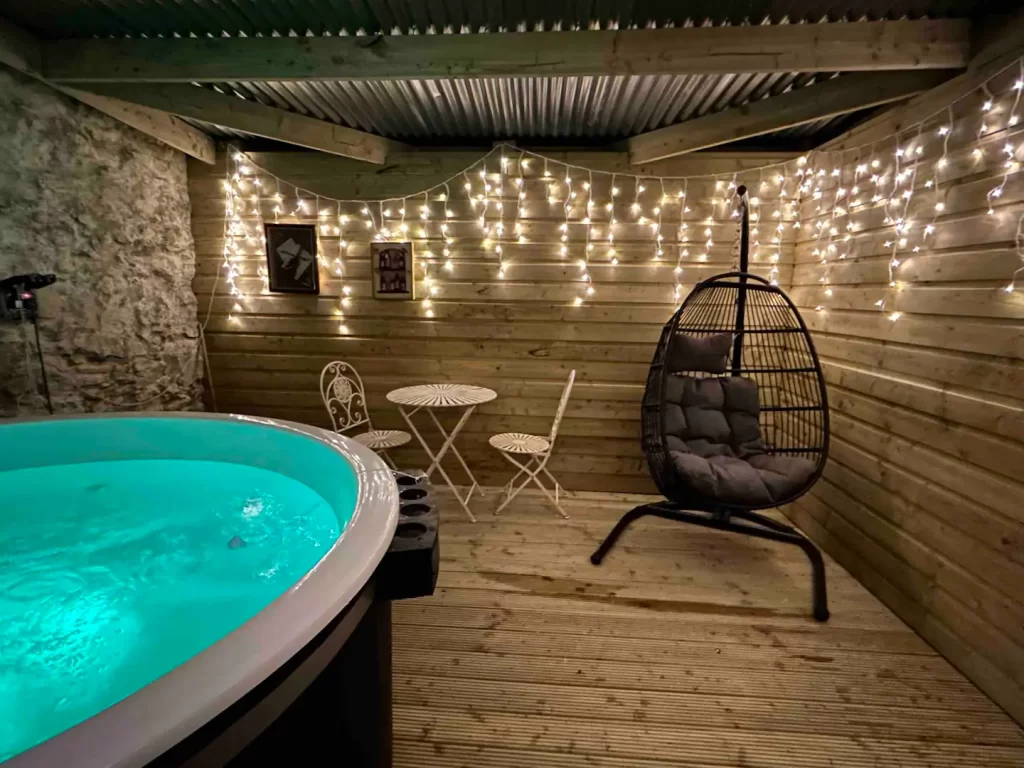 Cork airbnbs hot tub